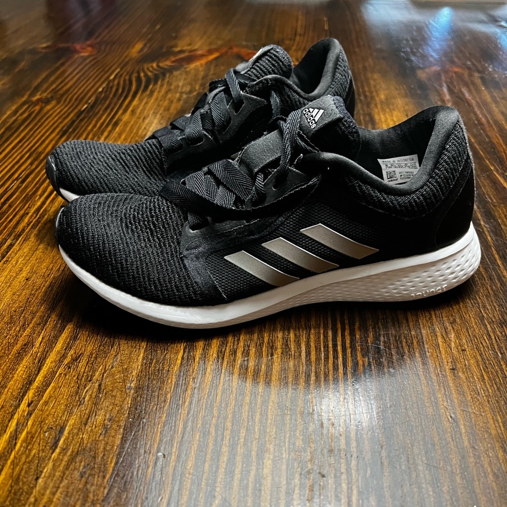 Black adidas running and training shoe size 8
